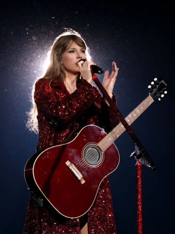 taylor-swift-setlist-night-2-red-sequin-the-eras-tour-coat